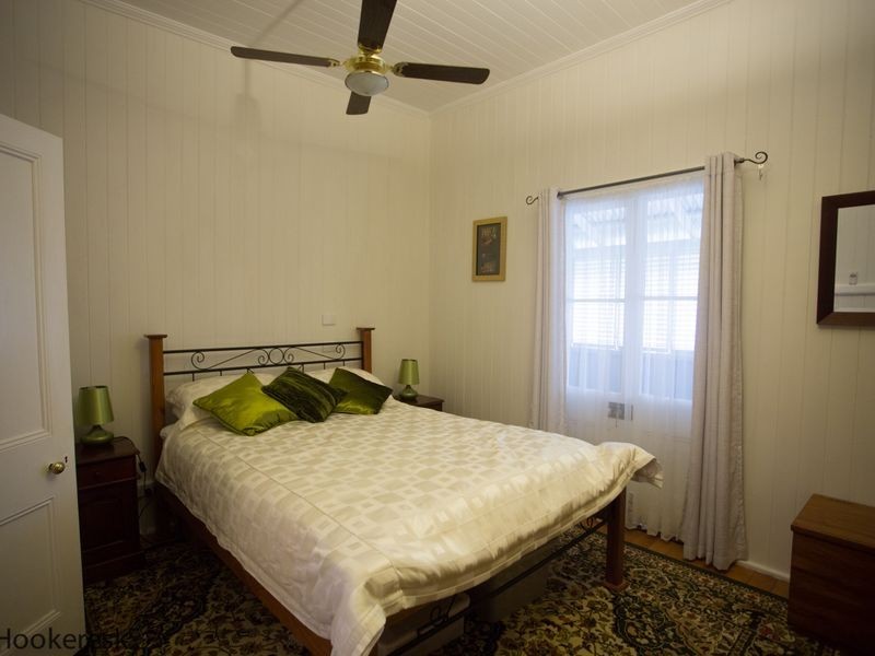 32 Barbour Street, Esk QLD 4312