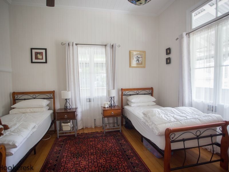 32 Barbour Street, Esk QLD 4312