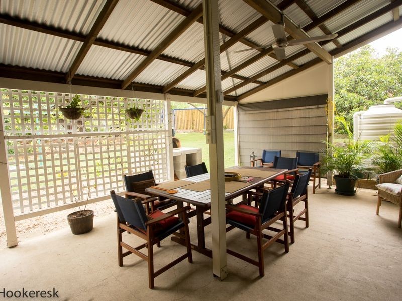 32 Barbour Street, Esk QLD 4312