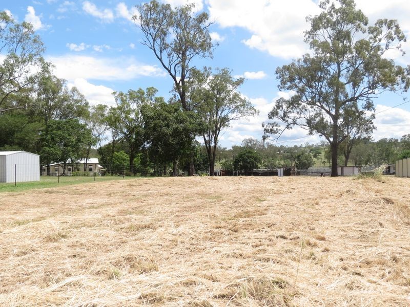 23 Ivory Creek Road, Toogoolawah QLD 4313