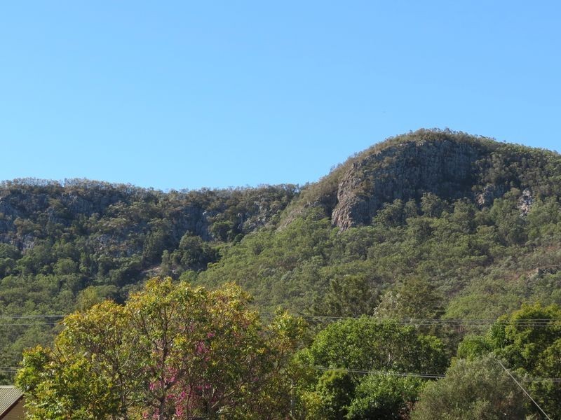 12 Elizabeth Street, Esk QLD 4312