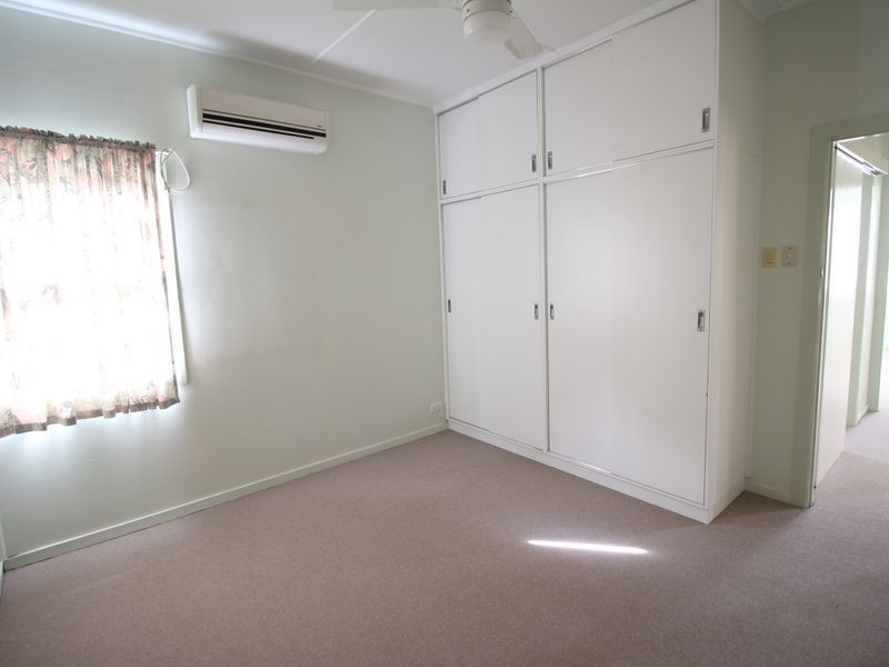 9 Mack Street, Esk QLD 4312