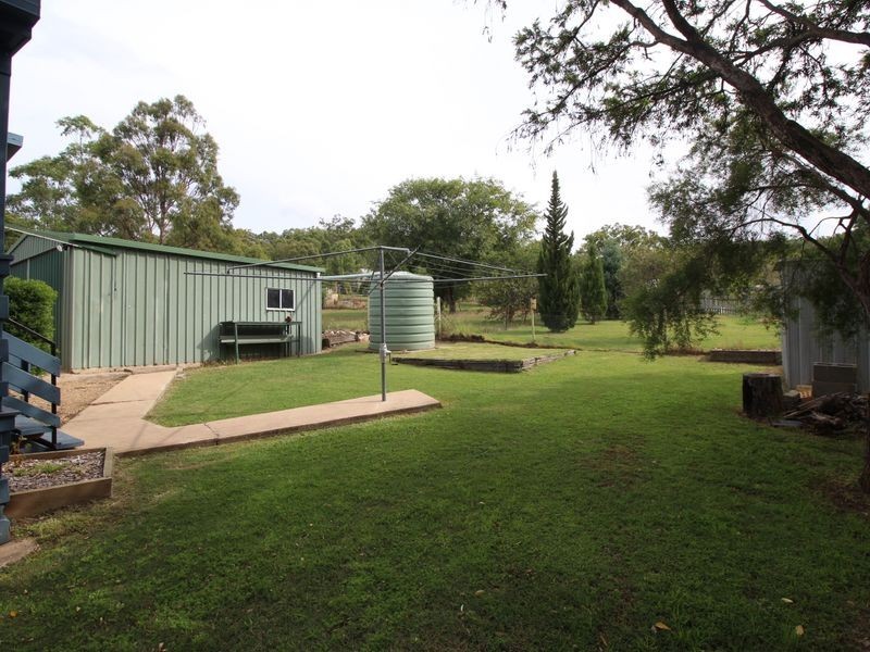 9 Mack Street, Esk QLD 4312