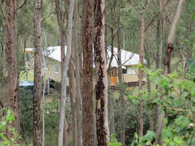 20 Crest Court, Esk QLD 4312