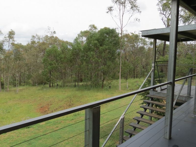 20 Crest Court, Esk QLD 4312