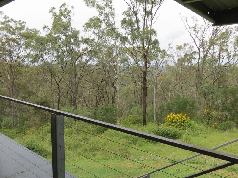 20 Crest Court, Esk QLD 4312
