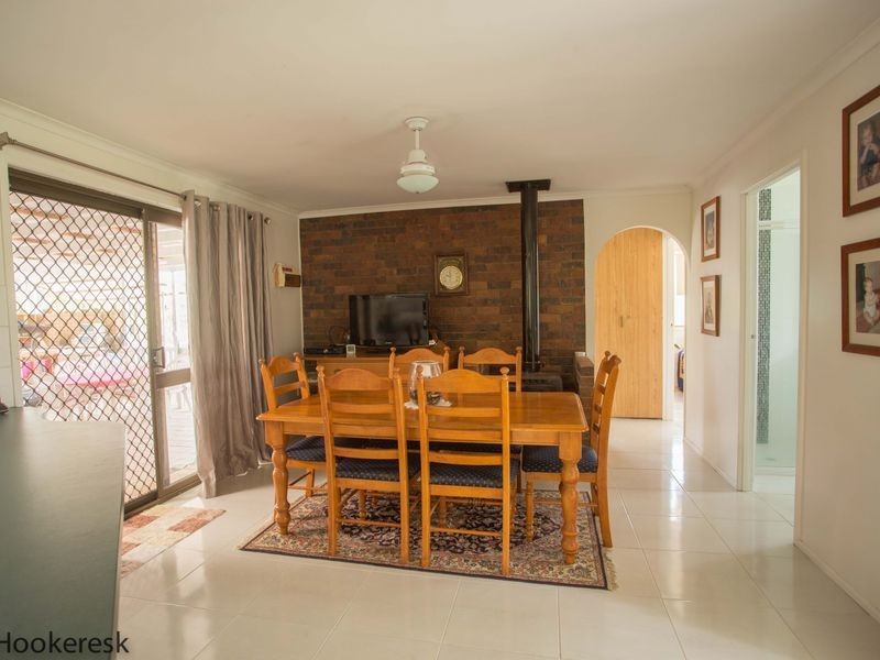 525 Willaura Drive, Mount Hallen QLD 4312