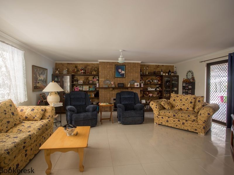 525 Willaura Drive, Mount Hallen QLD 4312