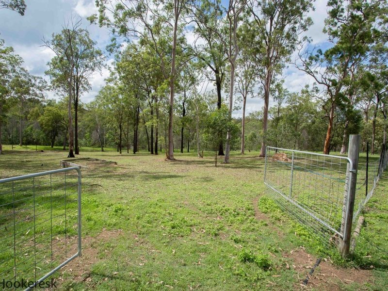 525 Willaura Drive, Mount Hallen QLD 4312