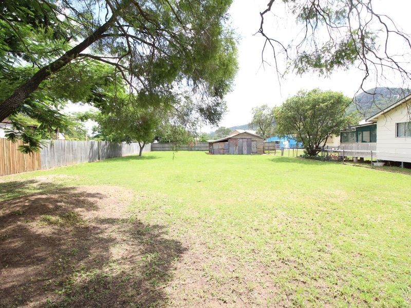3 Pryde Street, Esk QLD 4312