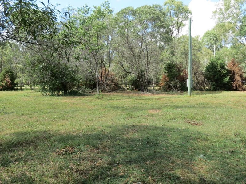 34 Elm Street, Esk QLD 4312