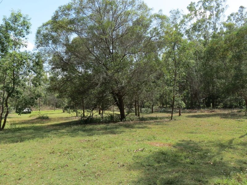 34 Elm Street, Esk QLD 4312