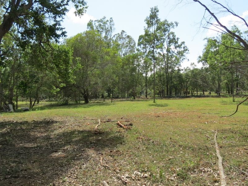 34 Elm Street, Esk QLD 4312