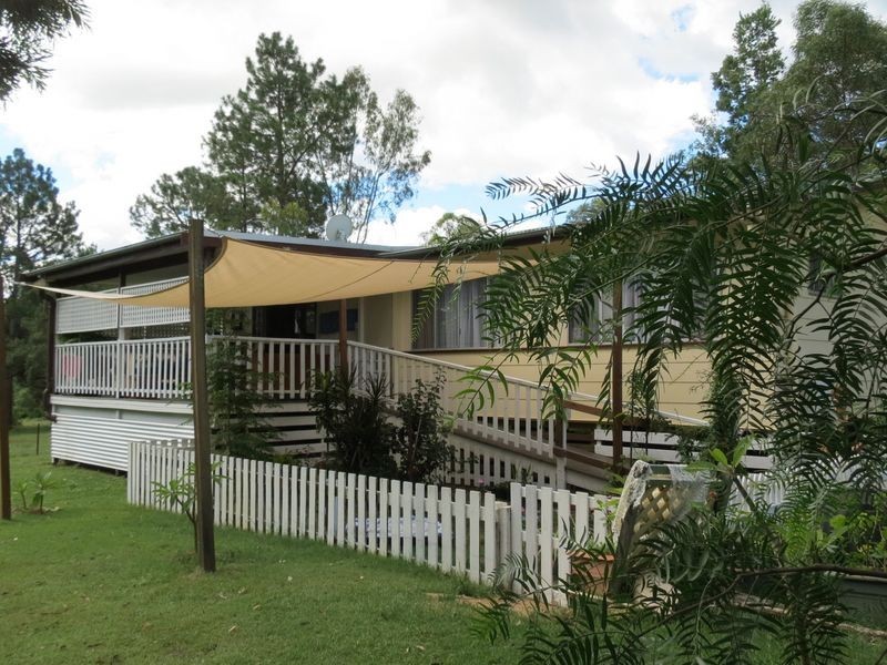 68 Pine Crescent, Esk QLD 4312
