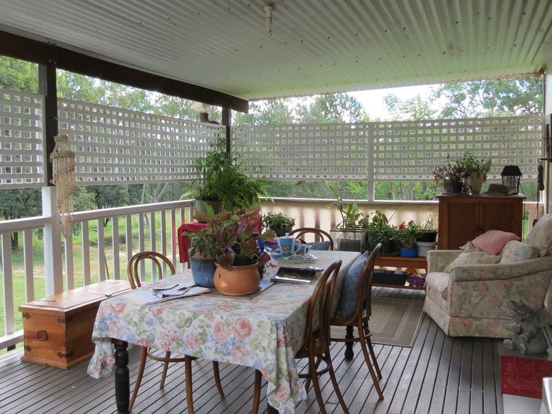 68 Pine Crescent, Esk QLD 4312