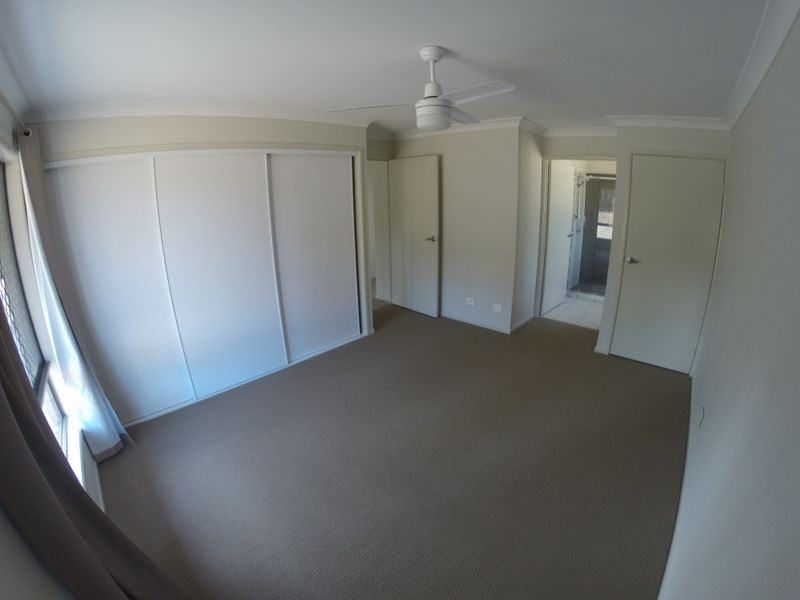 77 Cambridge Drive, Mount Hallen QLD 4312