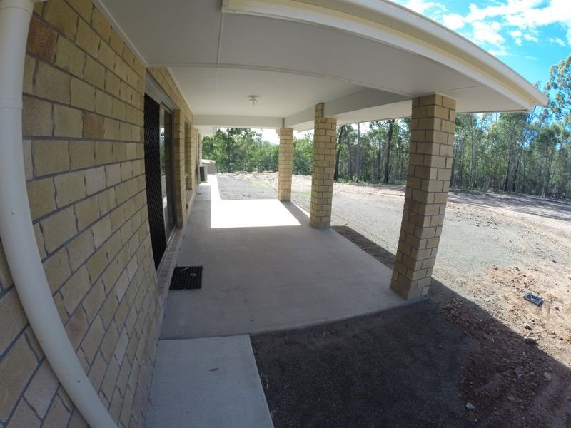 77 Cambridge Drive, Mount Hallen QLD 4312