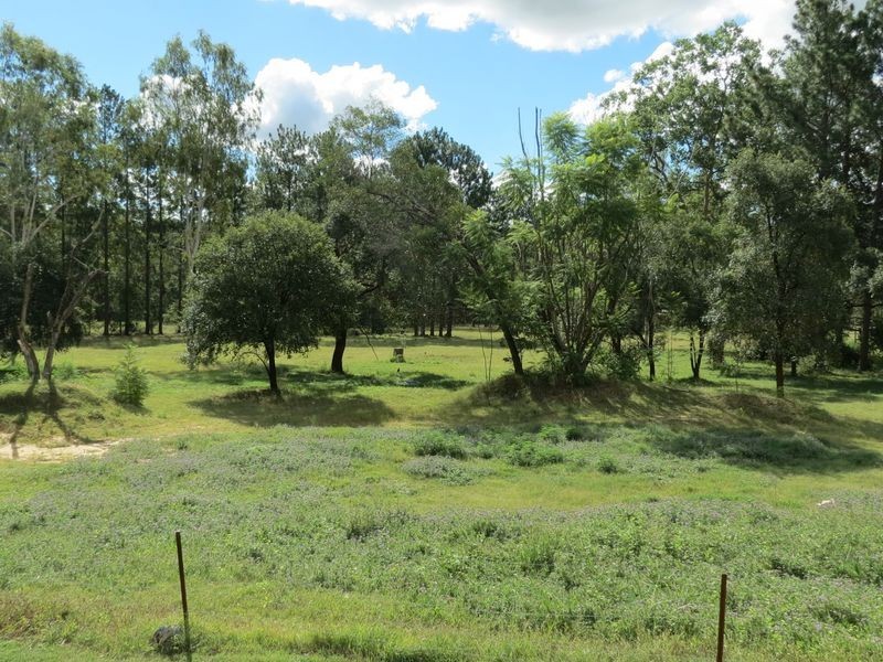 68 Pine Crescent, Esk QLD 4312