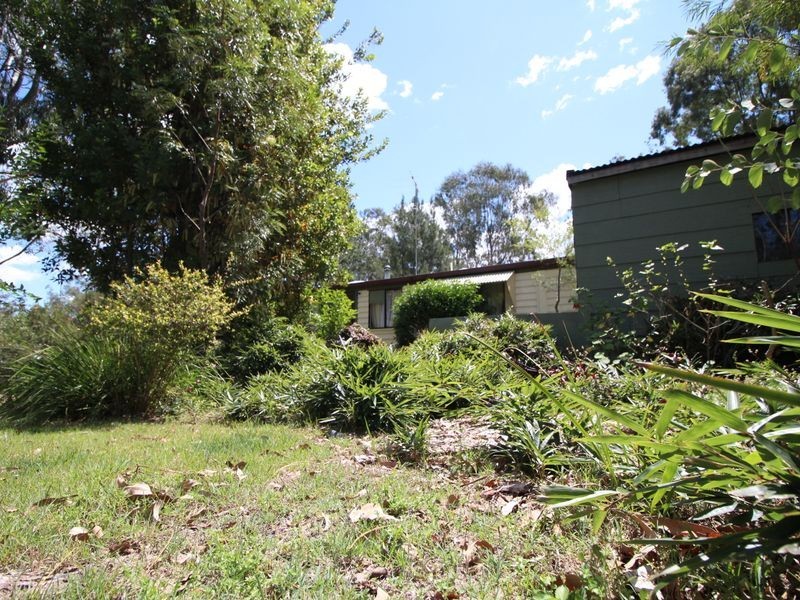 68 Pine Crescent, Esk QLD 4312