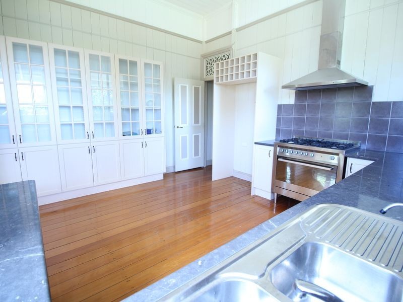 65 Highland Street, Esk QLD 4312