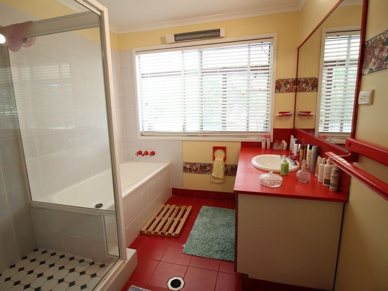 518 Willaura Drive, Mount Hallen QLD 4312