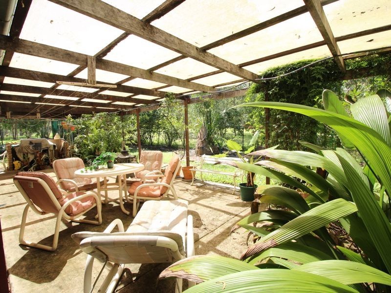 518 Willaura Drive, Mount Hallen QLD 4312