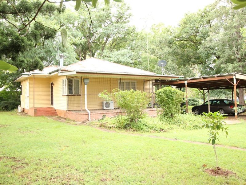 243 Ipswich Street, Esk QLD 4312
