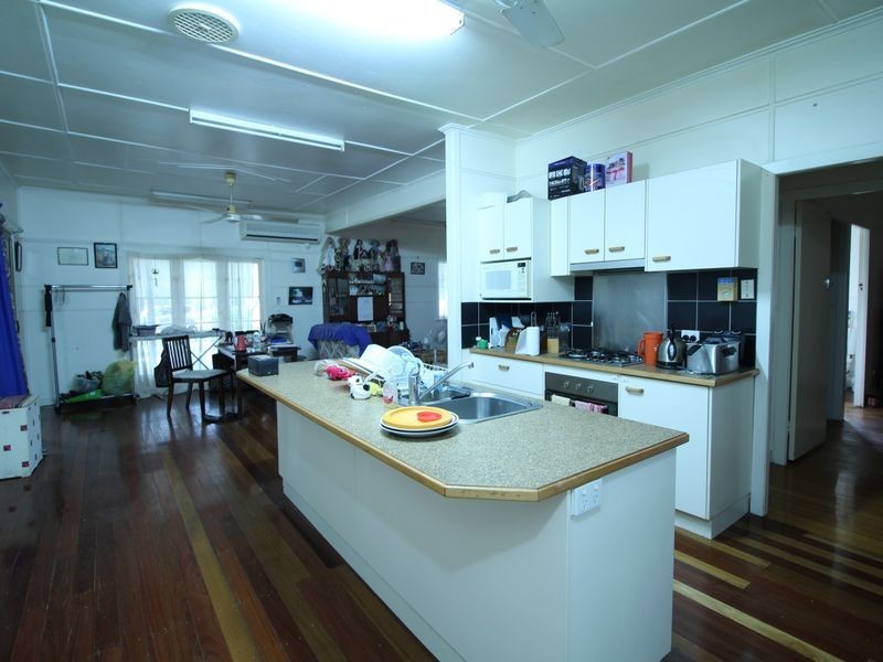 243 Ipswich Street, Esk QLD 4312