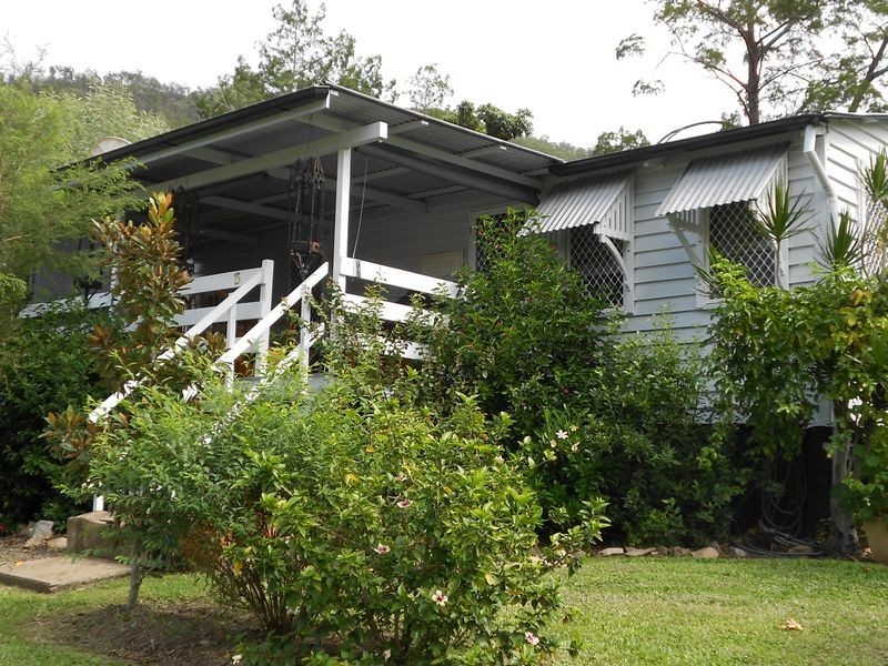 3 Edward Street, Somerset Dam QLD 4312