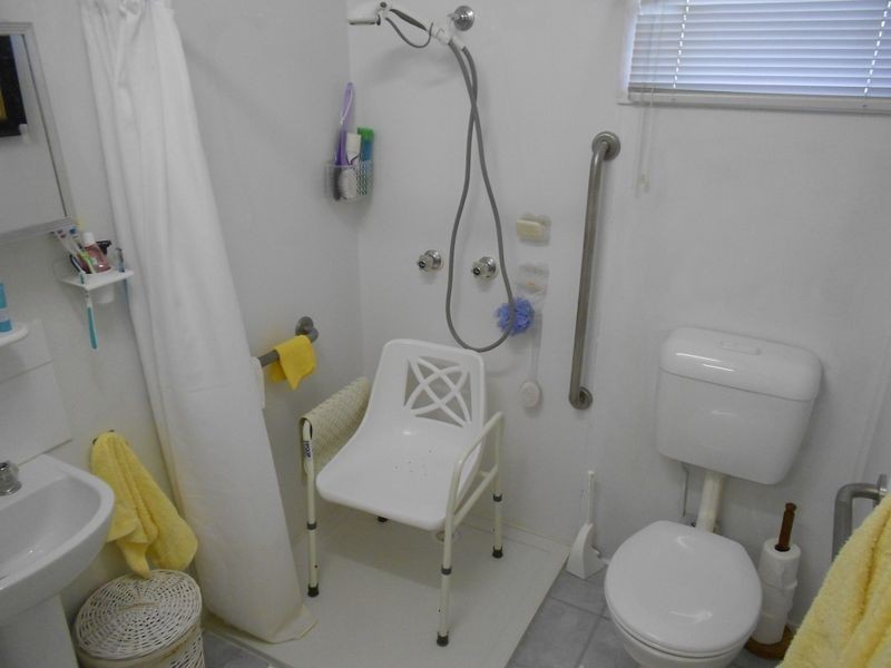 3 Edward Street, Somerset Dam QLD 4312