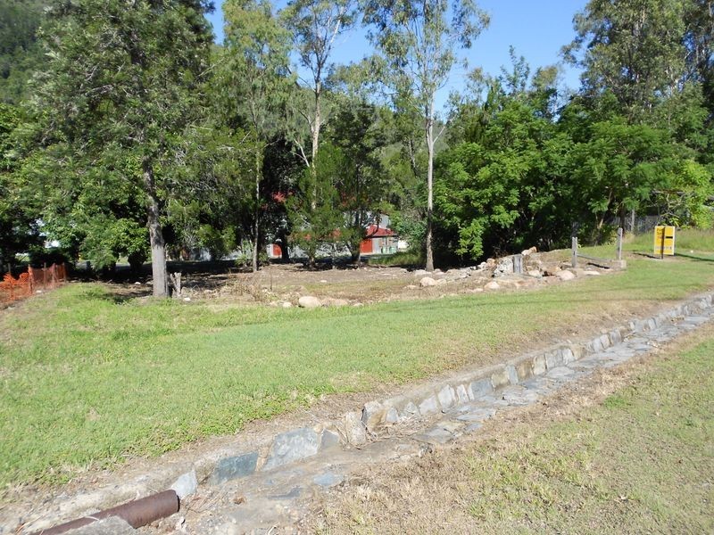 20-22 King Street, Somerset Dam QLD 4312