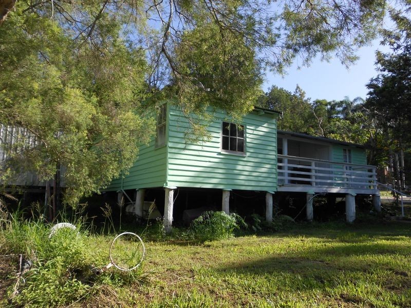 7 Edward Street, Somerset Dam QLD 4312