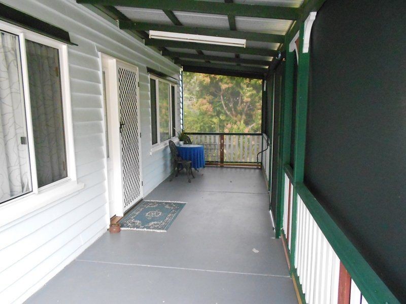 28 King Street, Somerset Dam QLD 4312