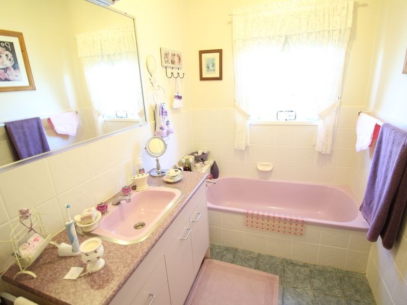 52 Eskdale Road, Toogoolawah QLD 4313