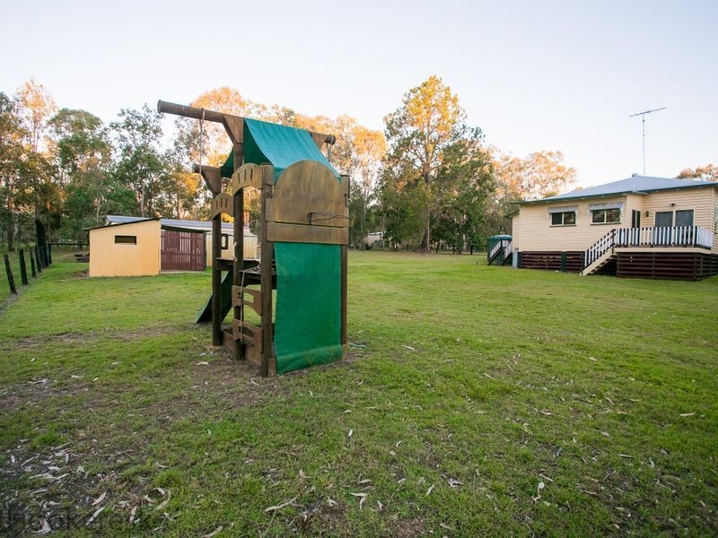 48 Elm Street, Esk QLD 4312