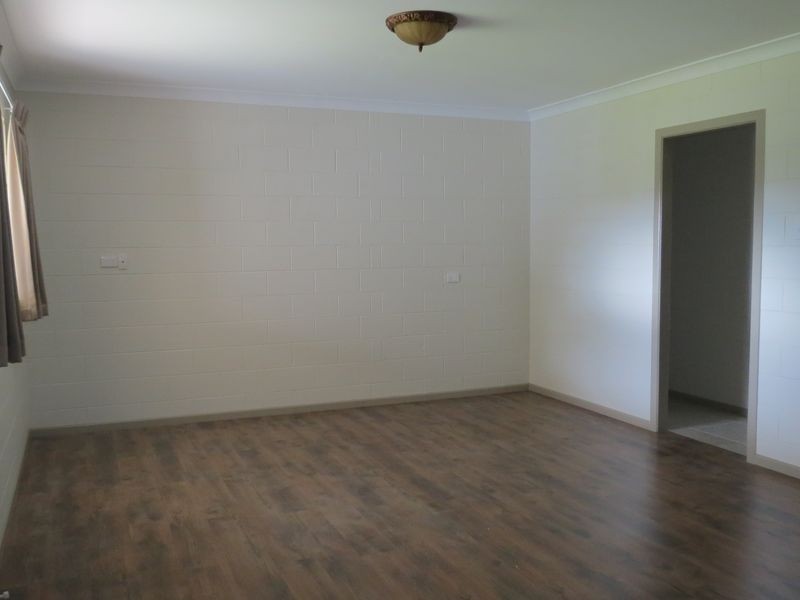 13 Hill Street, Esk QLD 4312