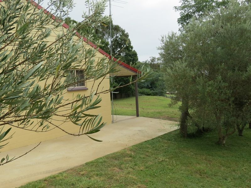 13 Hill Street, Esk QLD 4312