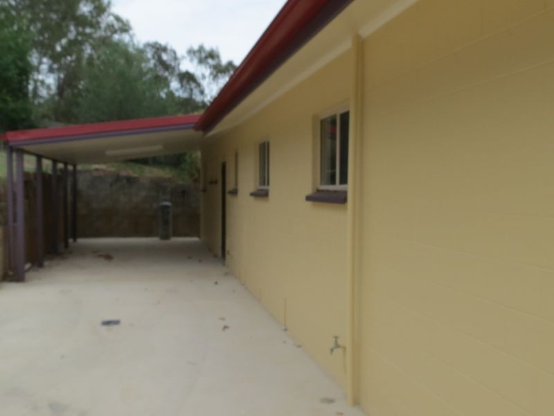 13 Hill Street, Esk QLD 4312