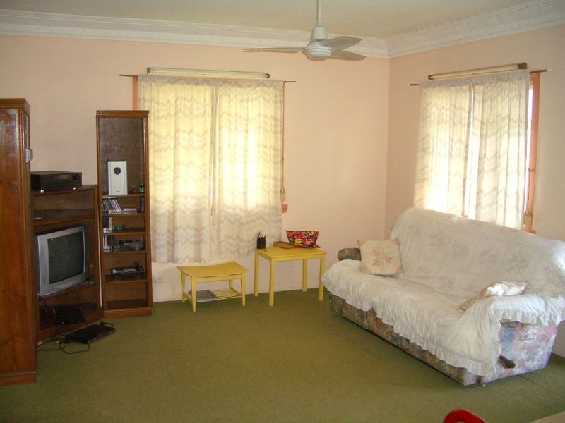 72 Eskdale Road, Toogoolawah QLD 4313