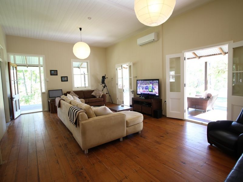 494 Willaura Drive, Mount Hallen QLD 4312