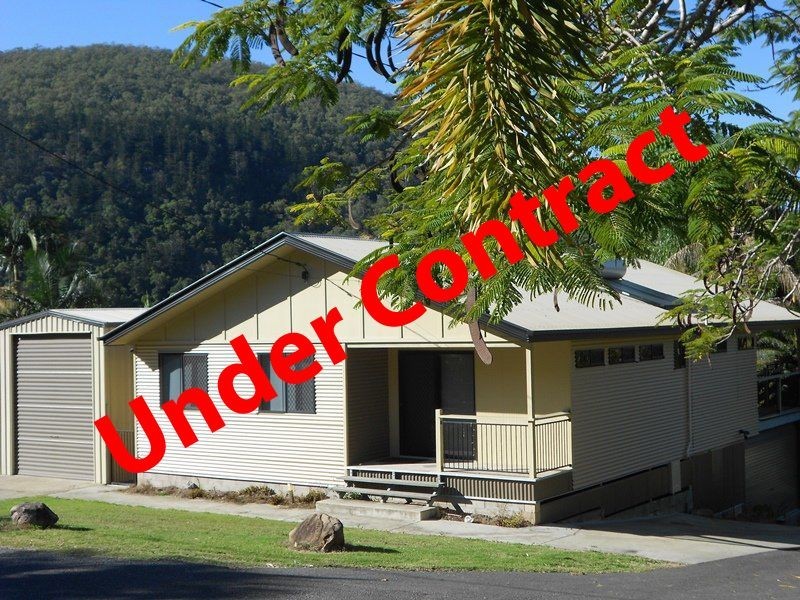 5 Fourth Avenue, Somerset Dam QLD 4312