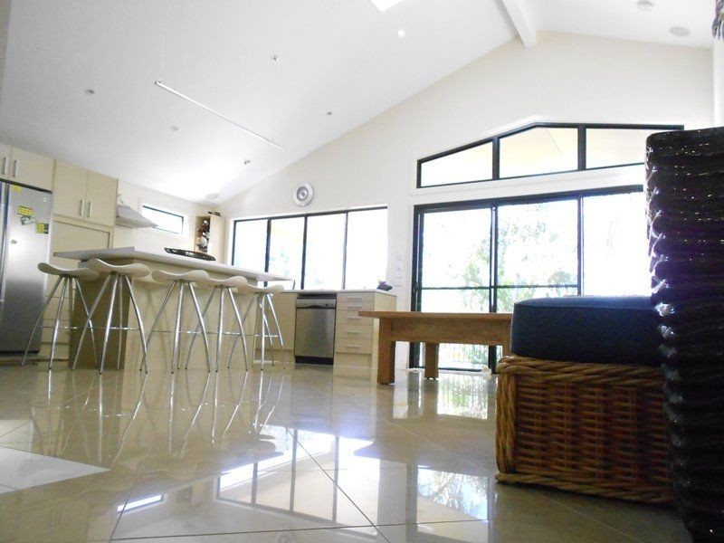 5 Fourth Avenue, Somerset Dam QLD 4312