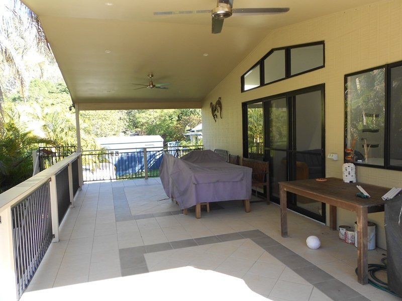 5 Fourth Avenue, Somerset Dam QLD 4312