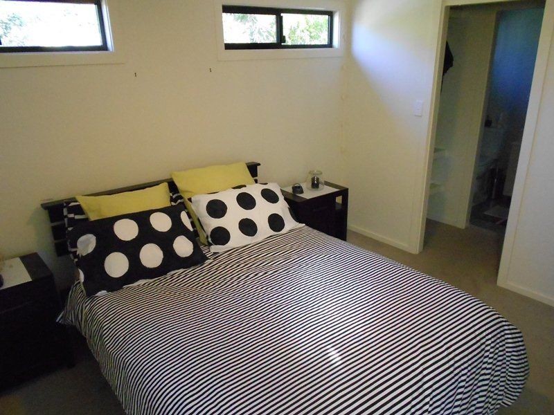 5 Fourth Avenue, Somerset Dam QLD 4312