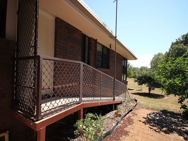 11 Brough Court, Esk QLD 4312
