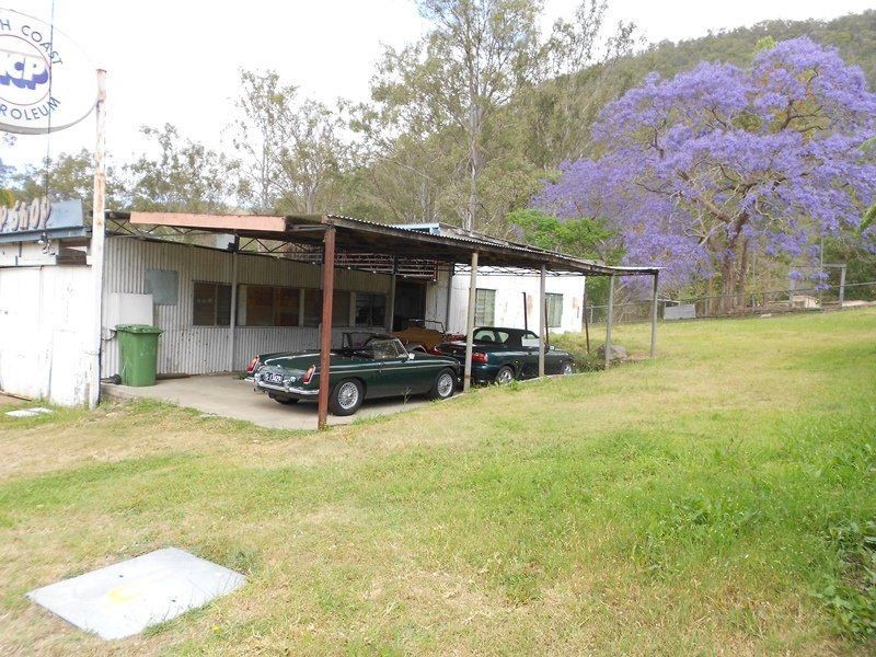 17 King Street, Somerset Dam QLD 4312