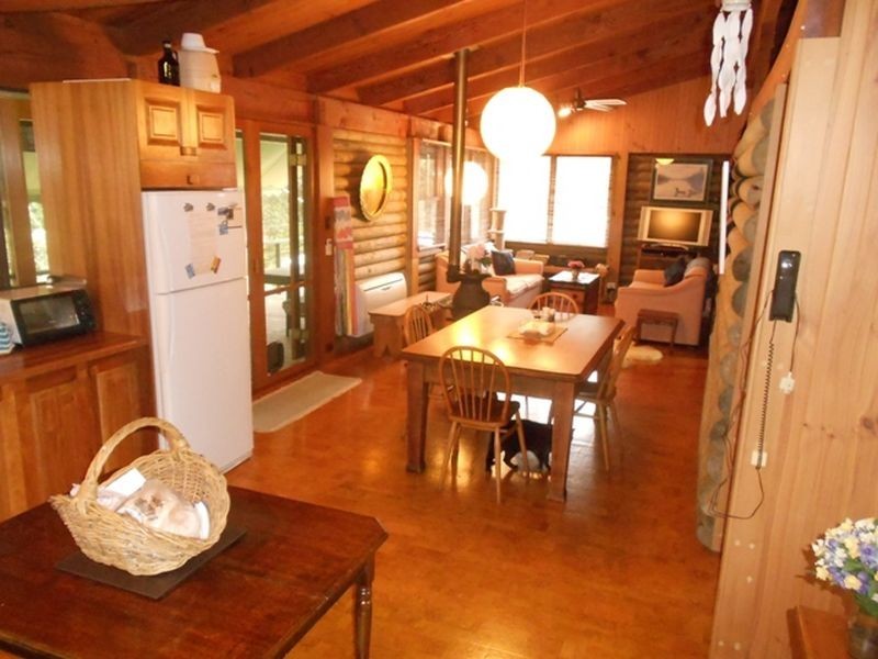 16 George Street, Somerset Dam QLD 4312