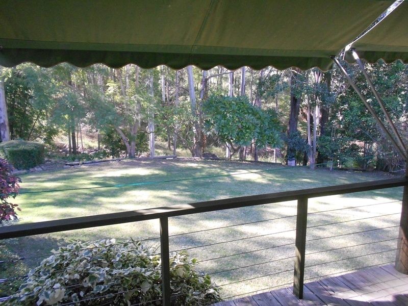 16 George Street, Somerset Dam QLD 4312