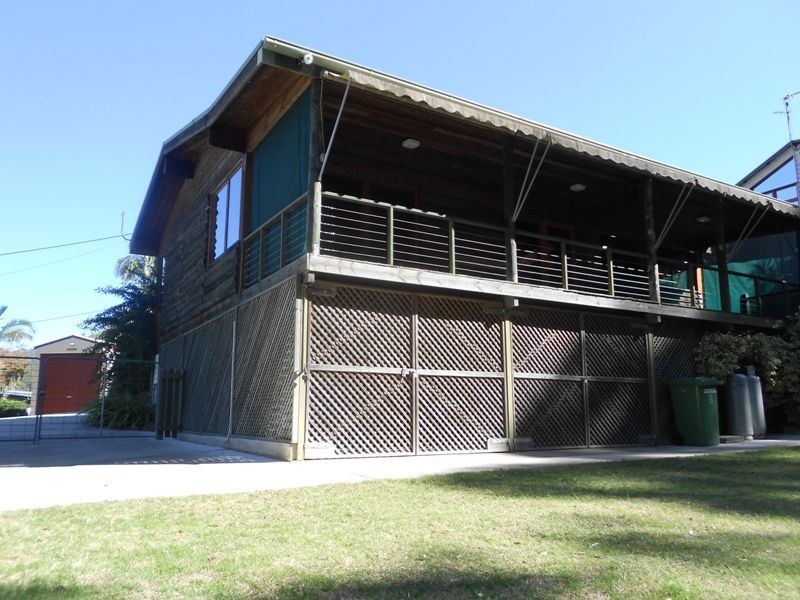 16 George Street, Somerset Dam QLD 4312