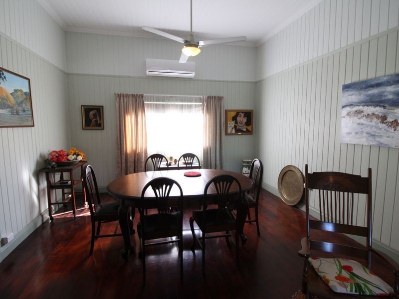 32 Elizabeth Street, Esk QLD 4312